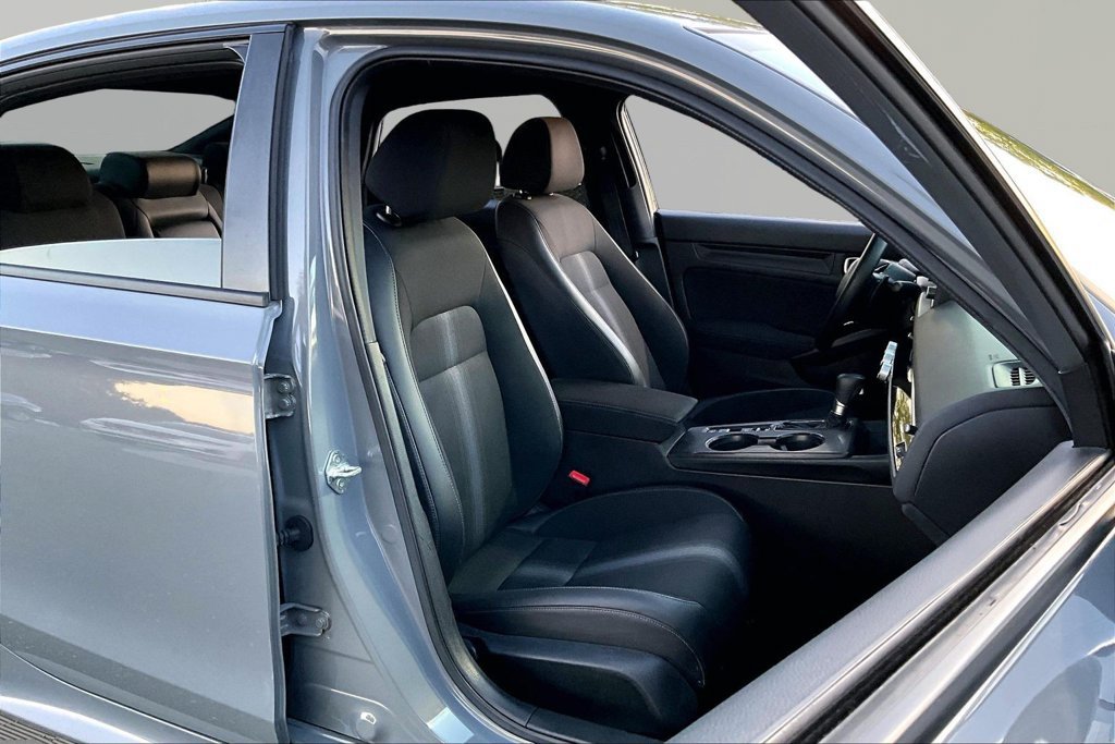 Used 2025 Honda Civic Sport image 21