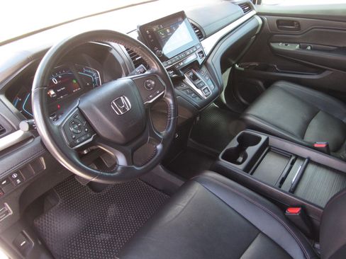 Certified 2023 Honda Odyssey Sport image 17
