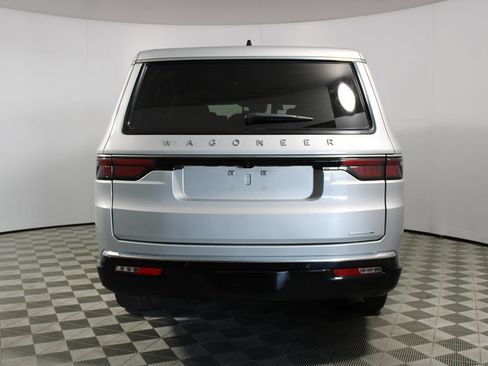 Used 2024 Jeep Wagoneer L Series II RWD image 49