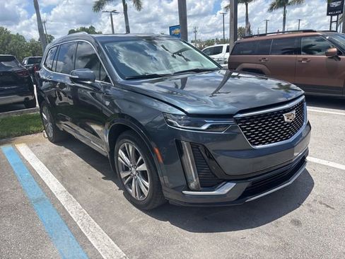 Used 2020 Cadillac XT6 Premium Luxury FWD image 1