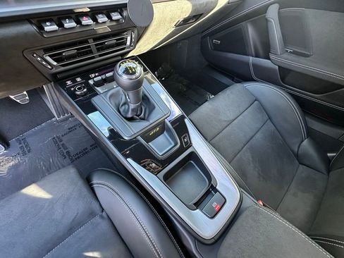 Used 2024 Porsche 911 GT3 image 28