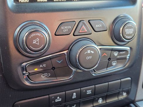 Used 2016 RAM 1500 Rebel image 30