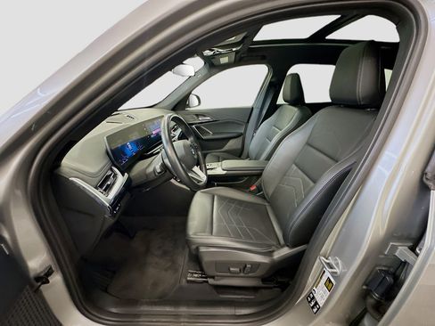 Used 2025 BMW X1 xDrive28i image 13