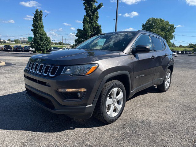 Used 2021 Jeep Compass Latitude w/ Sun and Sound Group AWD/4WD image 16