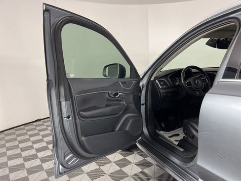Used 2020 Volvo XC90 T6 Momentum AWD/4WD image 14