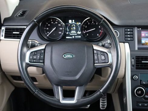 Used 2018 Land Rover Discovery Sport HSE image 29