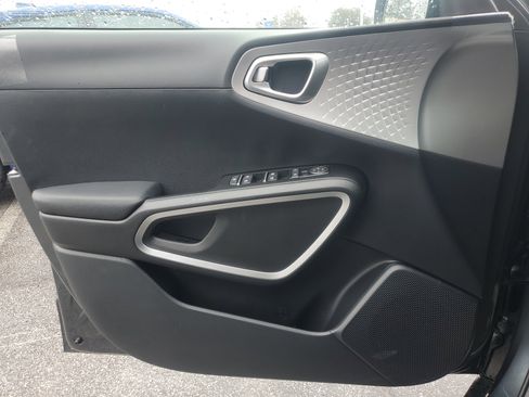 New 2025 Kia Soul LX image 29