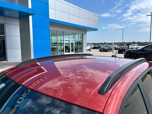 Used 2024 Chevrolet Trax LT FWD image 11