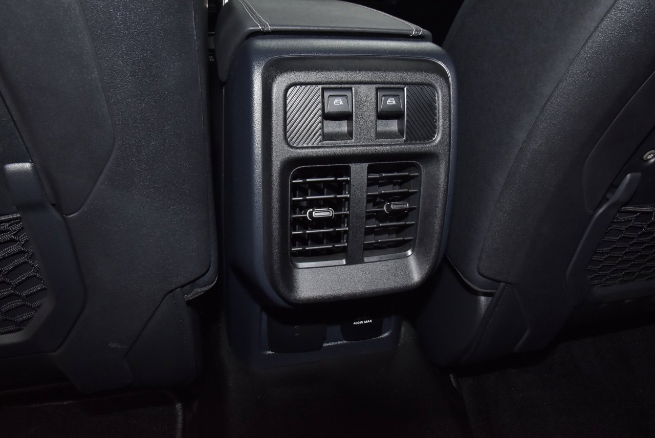 Used 2025 Ford Bronco Badlands AWD/4WD image 19