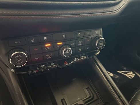 Used 2022 Dodge Durango R/T image 40