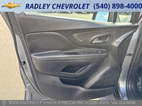 Used 2020 Buick Encore Preferred image 14