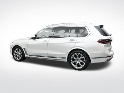 Used 2024 BMW X7 xDrive40i image 7
