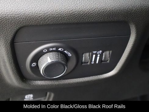 Used 2023 Jeep Grand Cherokee Altitude RWD image 20