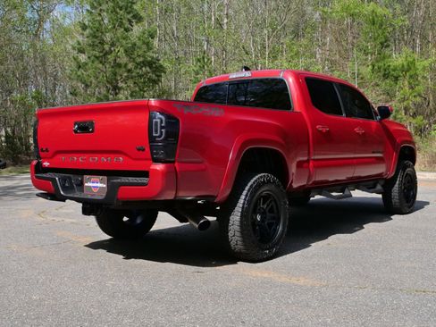 Used 2023 Toyota Tacoma TRD Sport AWD/4WD image 21