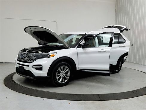 Used 2022 Ford Explorer Limited image 11