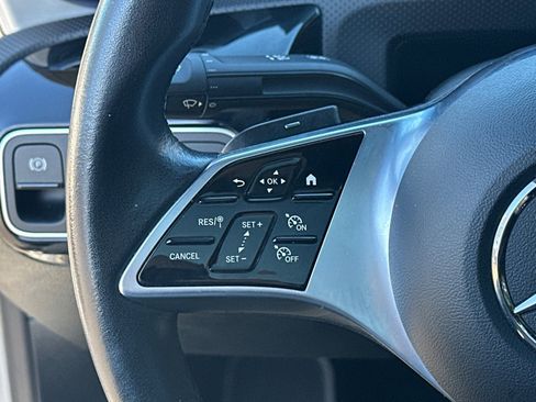 Used 2025 Mercedes-Benz CLA 250 image 24