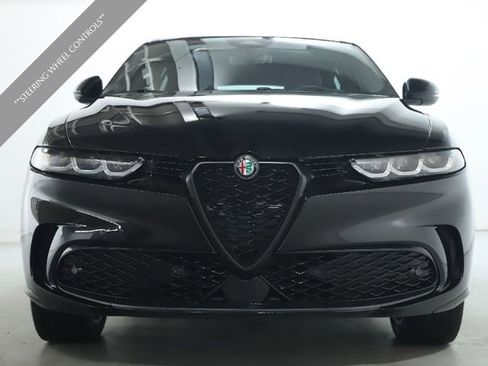 Used 2024 Alfa Romeo Tonale Veloce image 9