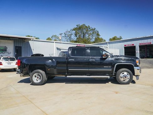 Used 2017 GMC Sierra 3500 SLT w/ Duramax Plus Package image 3