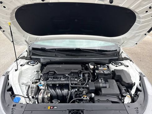 Used 2025 Kia K4 GT-Line w/ GT-Line Premium Package FWD image 31