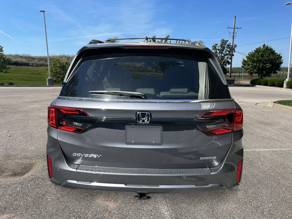 New 2027 Honda Odyssey Touring image 5