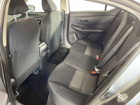 Used 2024 Nissan Sentra SV FWD image 19
