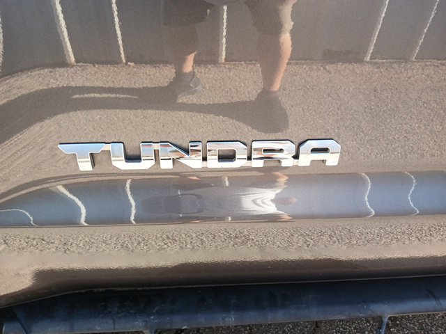 Used 2021 Toyota Tundra SR5 w/ SR5 Leather Package AWD/4WD image 10