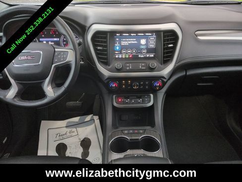 Used 2021 GMC Acadia SLT w/ LPO, 'HIT The Road' Package FWD image 10