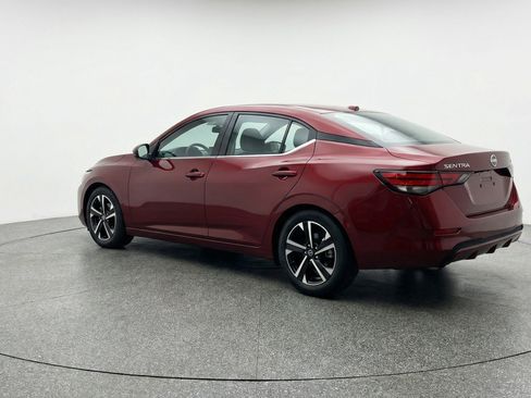 Used 2025 Nissan Sentra SV image 6