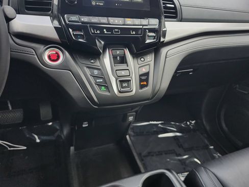 Certified 2024 Honda Odyssey EX-L image 26