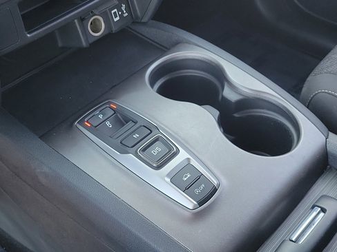 Used 2021 Honda Ridgeline Sport image 25