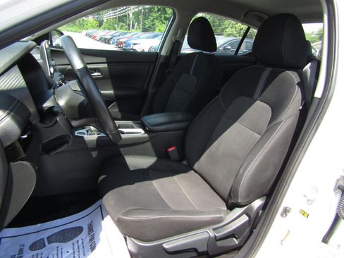 Used 2022 Nissan Sentra SV FWD image 16
