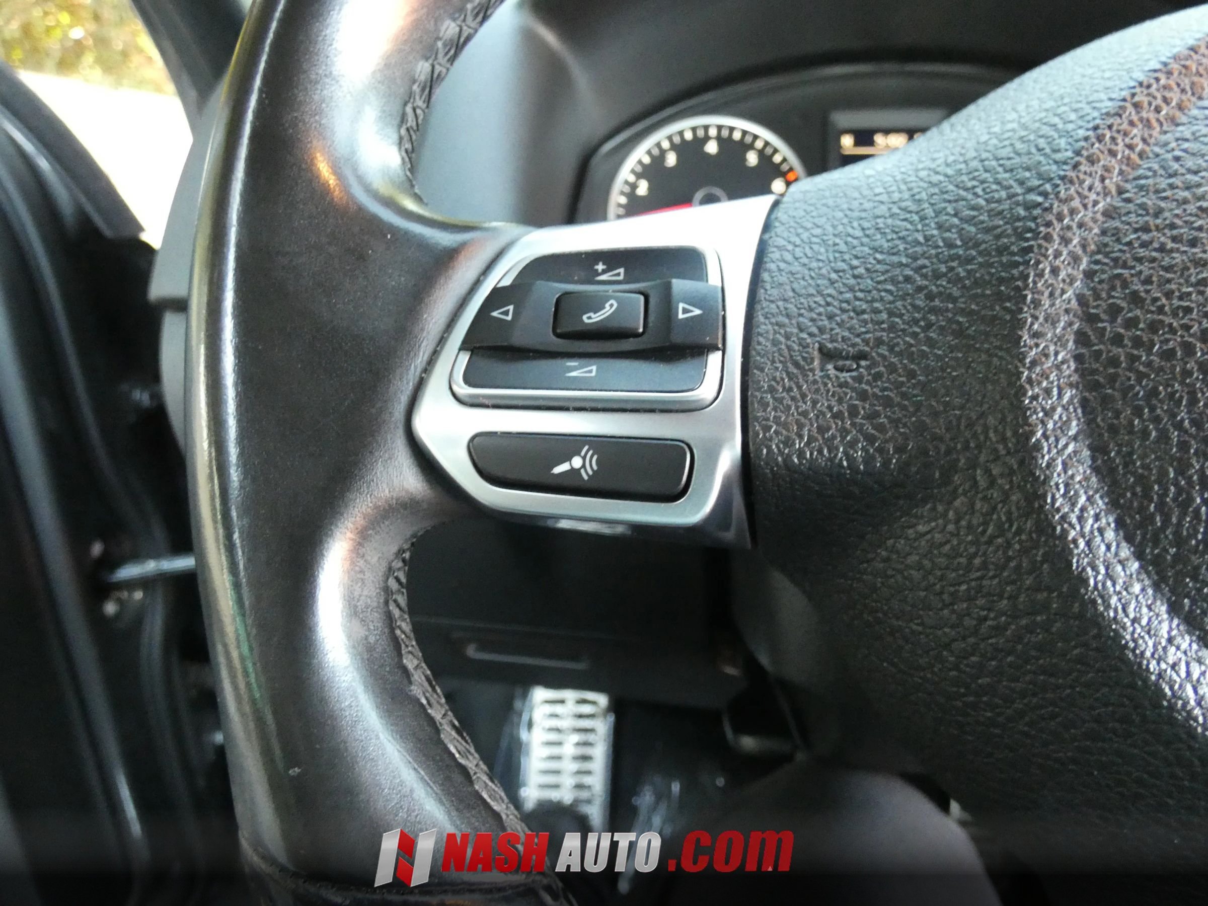 Used 2016 Volkswagen Tiguan R-Line FWD image 69
