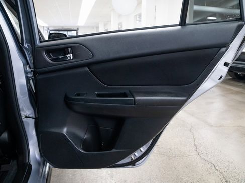 Used 2013 Subaru Crosstrek 2.0i Premium image 20