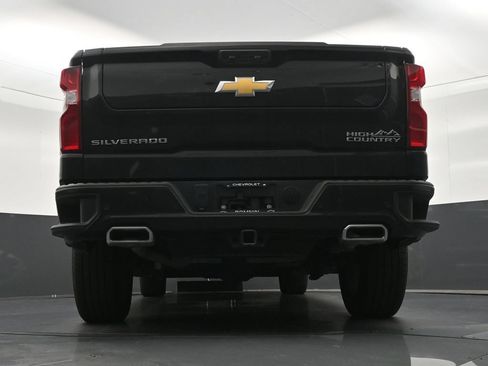 Used 2024 Chevrolet Silverado 1500 High Country RWD image 27
