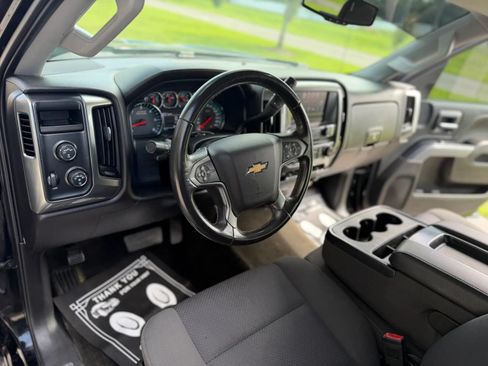 Used 2017 Chevrolet Silverado 1500 LT w/ Midnight Edition AWD/4WD image 13
