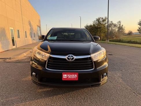 Used 2015 Toyota Highlander XLE image 6