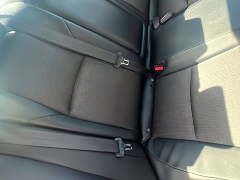 Used 2018 Honda Accord Sport image 18