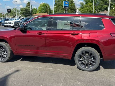New 2026 Jeep Grand Cherokee L Limited AWD/4WD image 4
