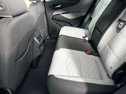 Used 2021 Chevrolet Equinox LS w/ LS Convenience Package FWD image 19