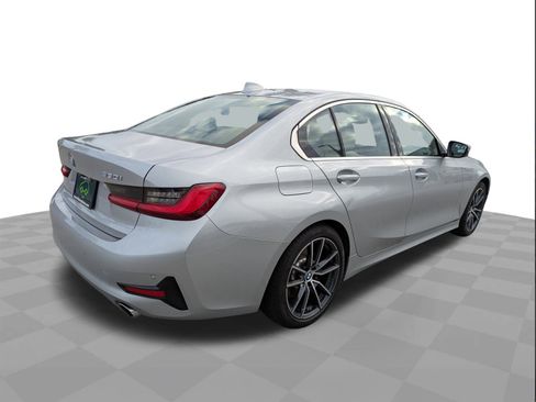 Used 2019 BMW 330i Sedan image 4