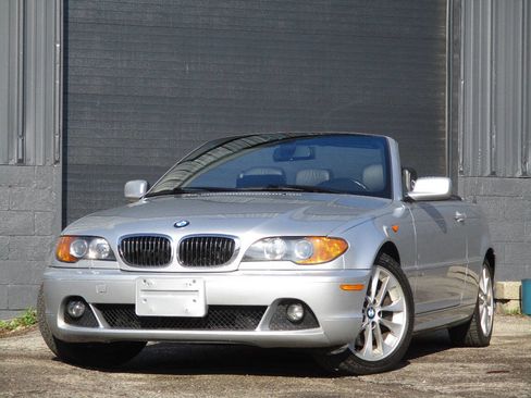 Used 2004 BMW 330Ci Convertible image 1