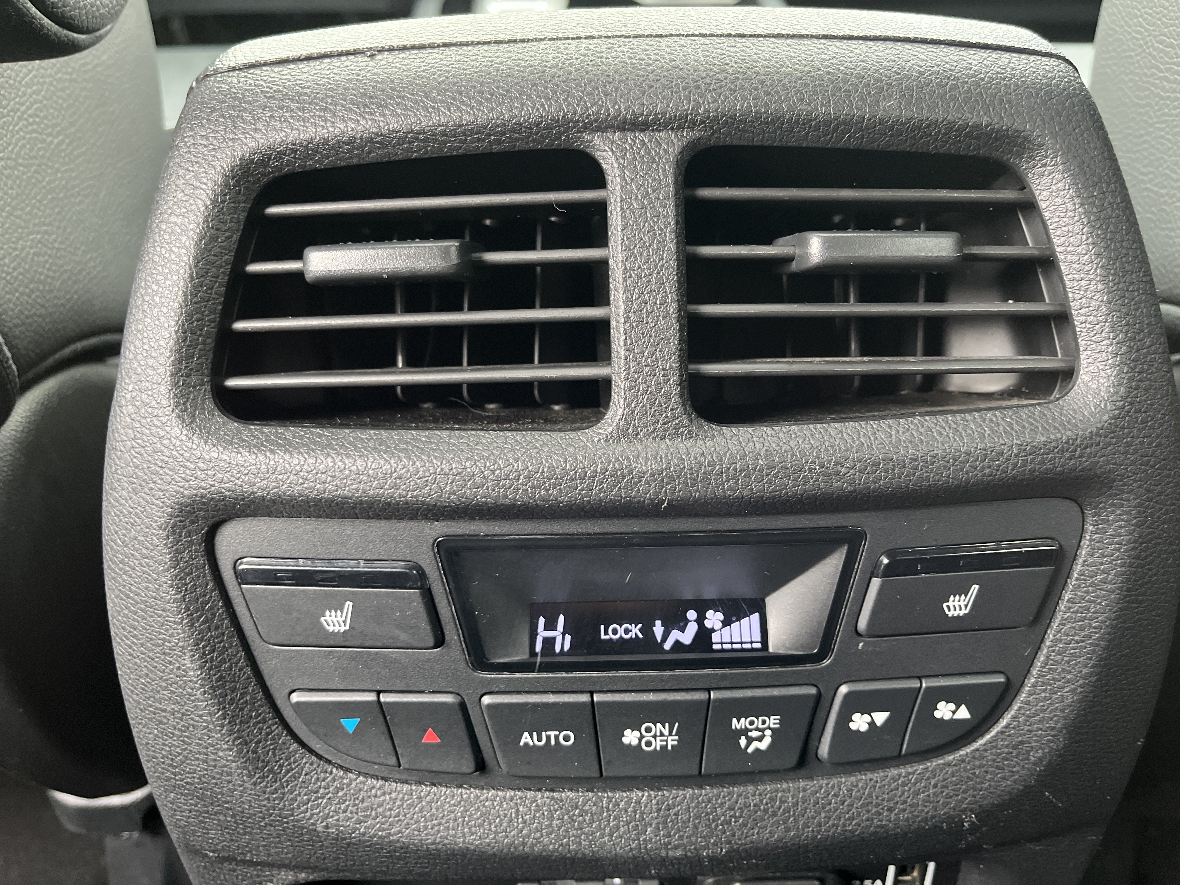 Used 2020 Honda Pilot Black Edition image 18