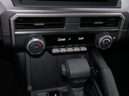 Certified 2025 Toyota 4Runner SR5 image 23