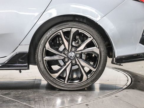 Used 2019 Honda Civic Sport Touring image 10