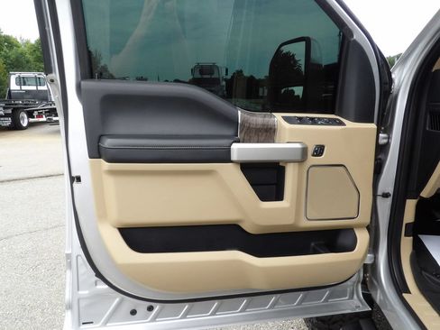 Used 2019 Ford F250 Lariat w/ Lariat Ultimate Package AWD/4WD image 14
