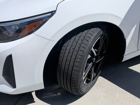 Used 2024 Nissan Sentra SV image 33