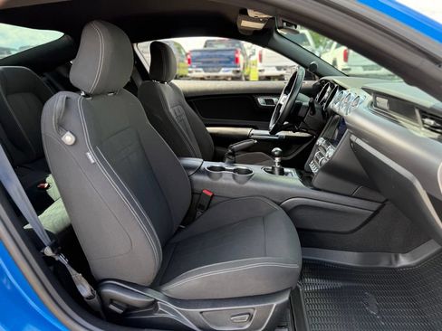 Used 2021 Ford Mustang GT RWD image 11