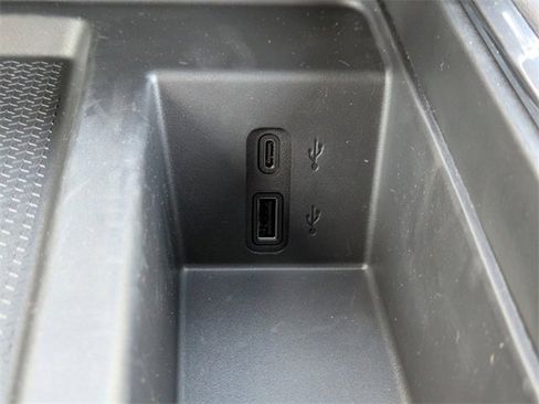 Used 2024 GMC Sierra 3500 AT4 w/ AT4 Premium Plus Package image 28