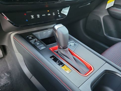 New 2026 Nissan Kicks SR image 9