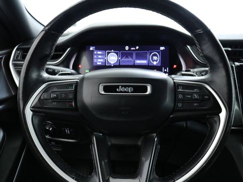 Used 2021 Jeep Grand Cherokee L Laredo image 12